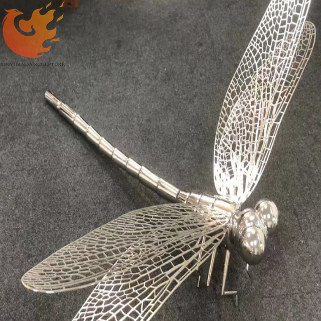 Stainless Steel Dragonfly Hollow Mirror Sculpture